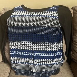 Houndstooth black/blue/white blouse material